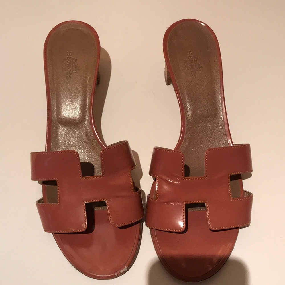 Shoe
